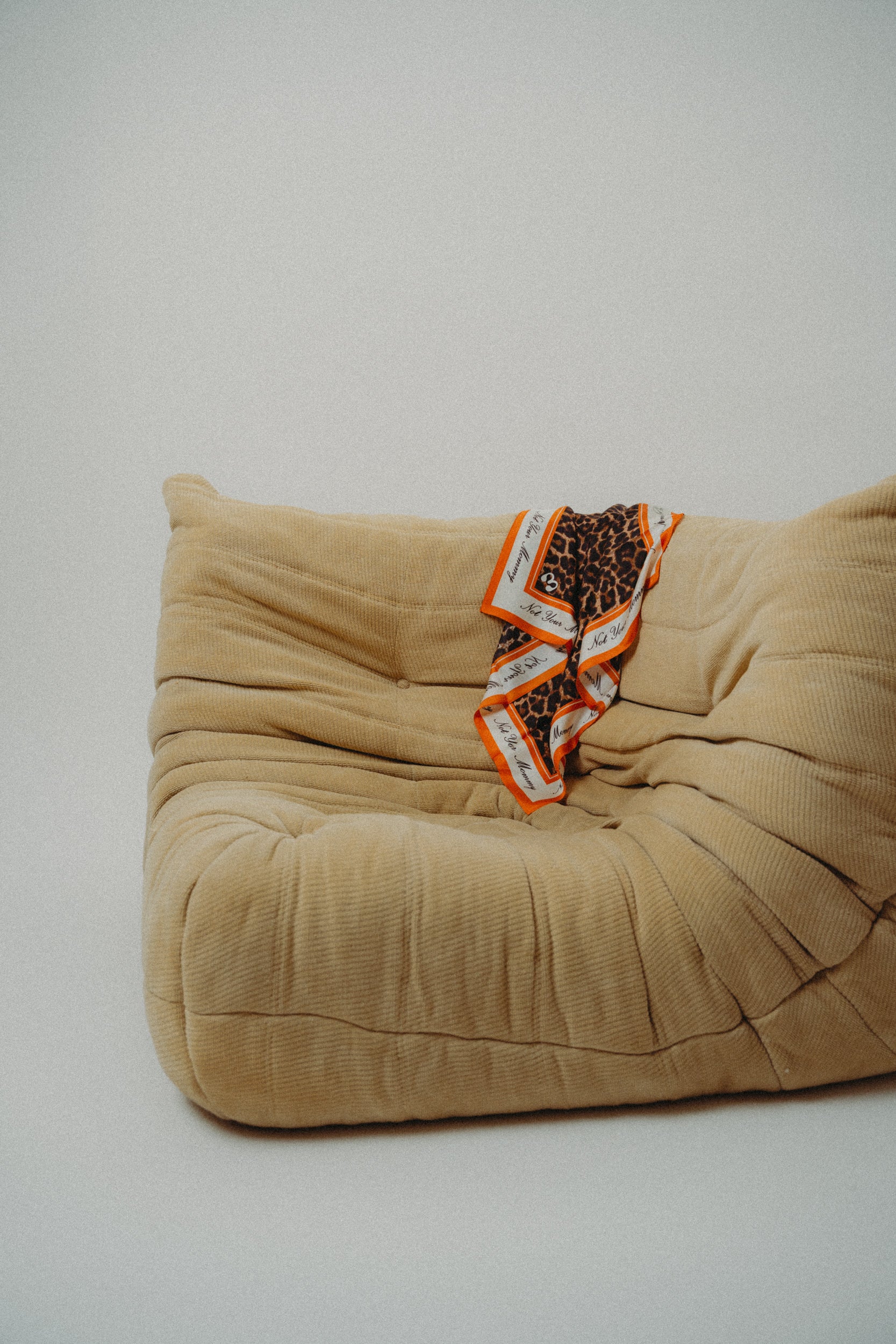 LEO PRINT - „NOT YOUR MOMMY“